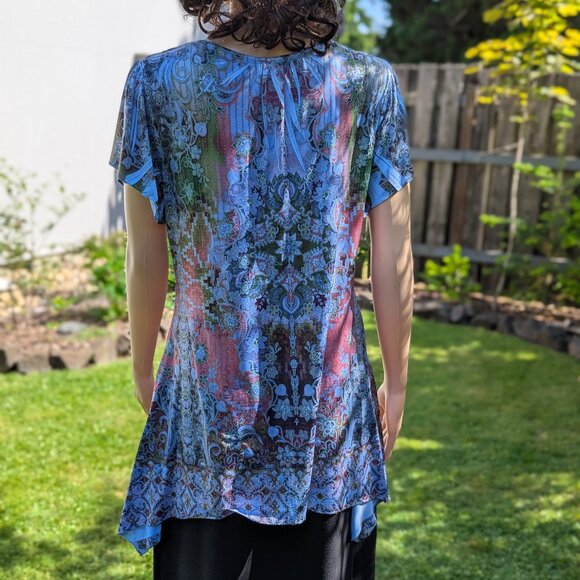 Sparkly Flowy Short-sleeved Tunic - Picture 4 of 8